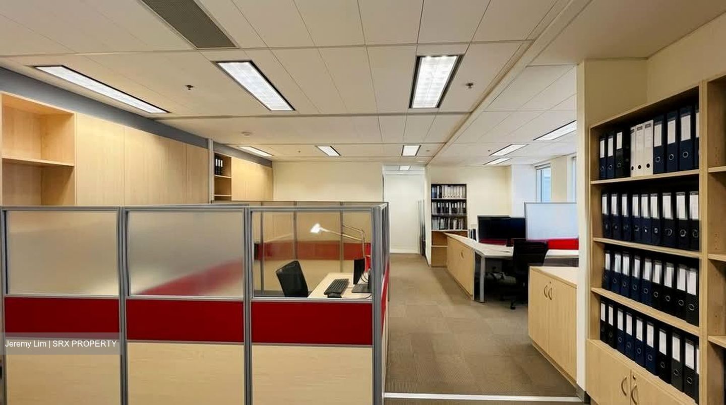 Gateway West (D7), Office #556753311